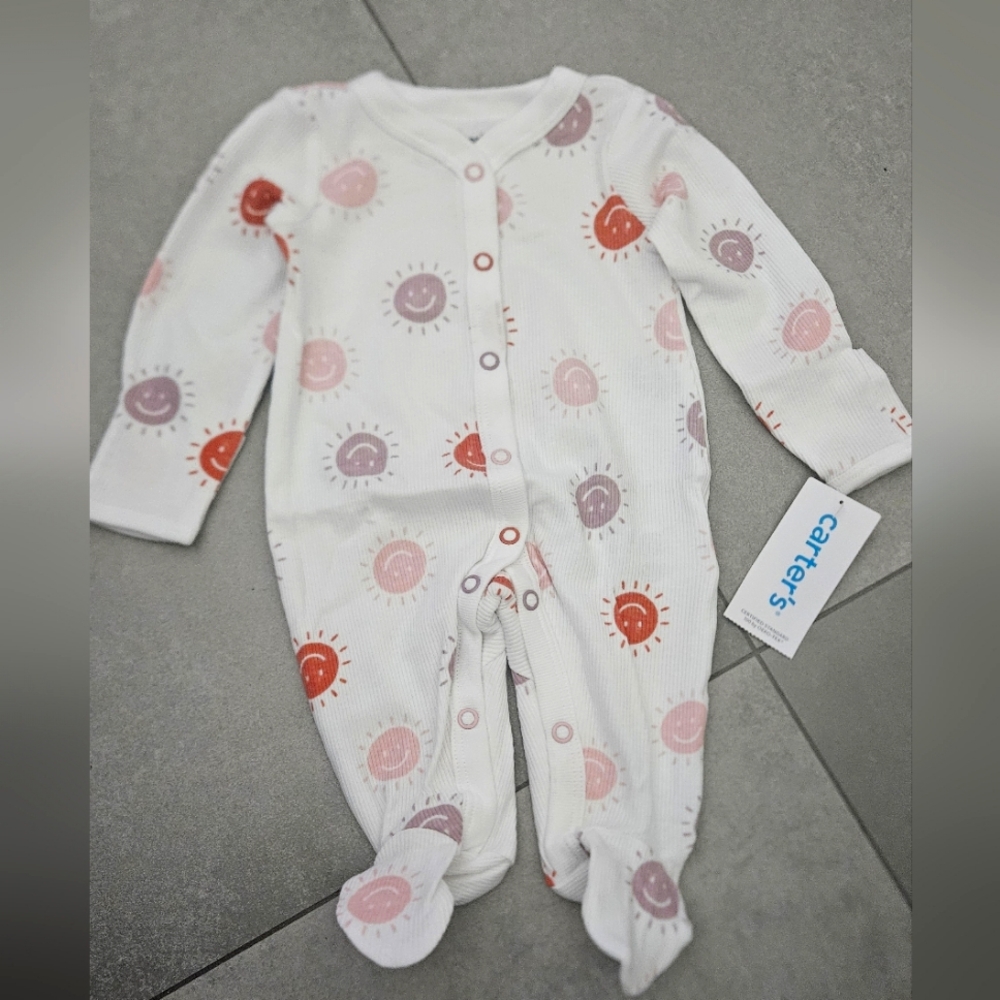 Carter's Newborn Pajamas one piece